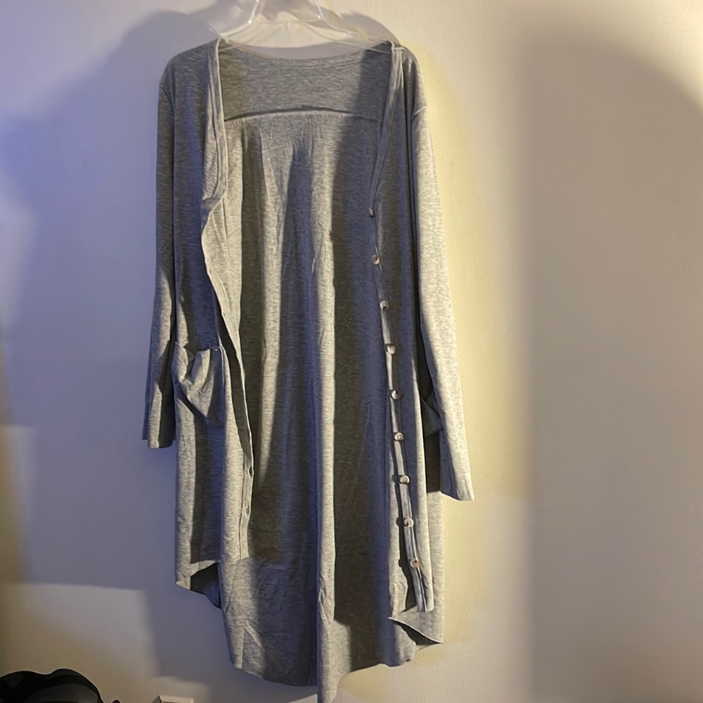Size XL grey cardigan